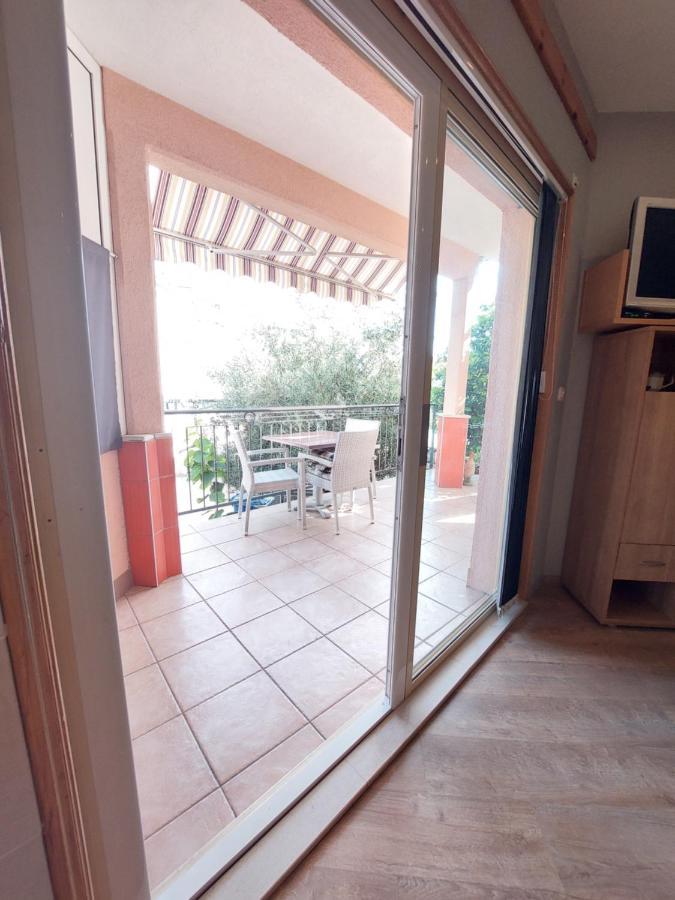 Australia Villa Makarska Bagian luar foto